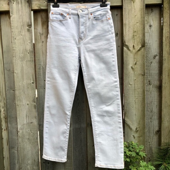 COPY - Levi’s straight wedgie - Picture 2 of 5